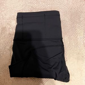 black fast and free tight lululemon leggings